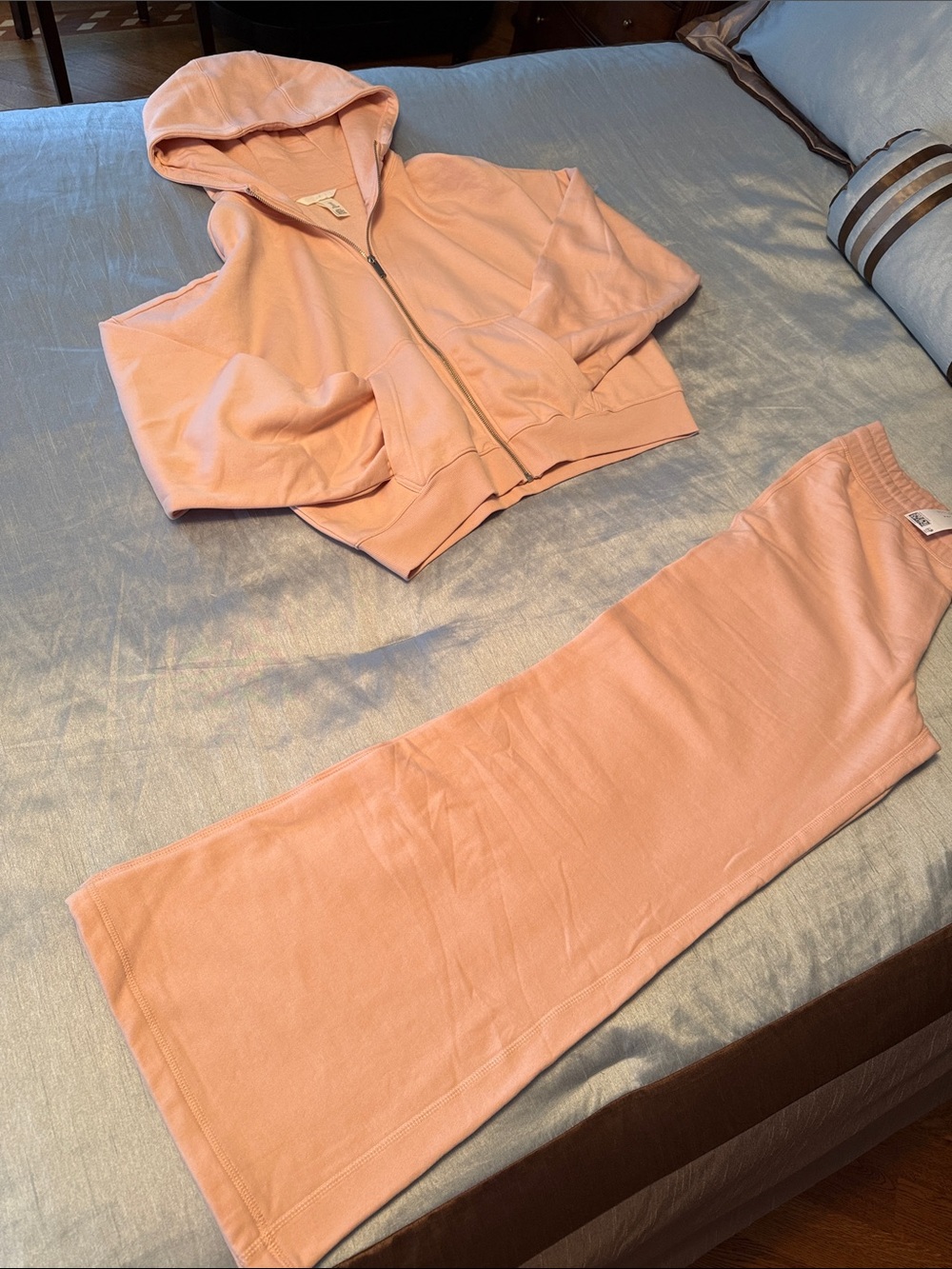 H&M Women’s Zip Hoodie and Jogger Set